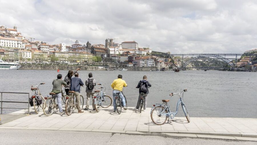 Porto: 3-Hour Bike Tour - Where you start: Biclas & Triclas, bikes, and that 7-speed comfort