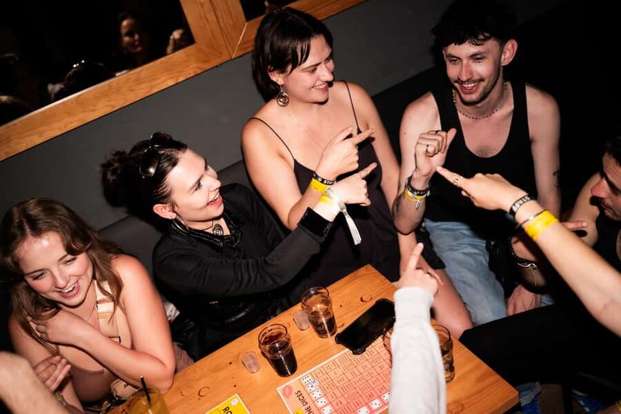 Porto: 4 Bar Pub Crawl, 7 Drinks, & Skip-the-Line Club Entry - What to wear, what to pack, and how to stay comfortable