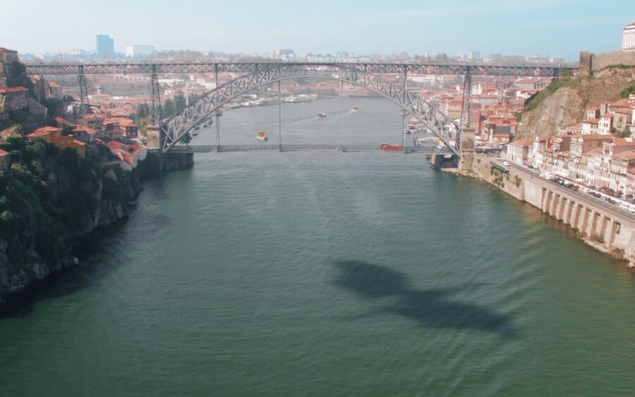 Porto: 5D Flight over de City for all family. - Comfort, language, and expectations: small details that matter