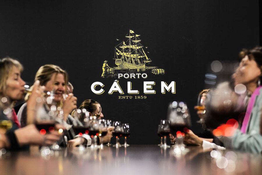 Porto: Cálem Cellar Tour, Interactive Museum & Wine Tasting - Why the Cálem Cellar Tour is a smart Porto stop