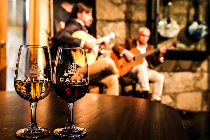 Porto: Cálem Cellar Tour, Live Fado Show and Wine Tasting - The Live Fado Show: Two Voices, Portuguese Guitar, Real Atmosphere