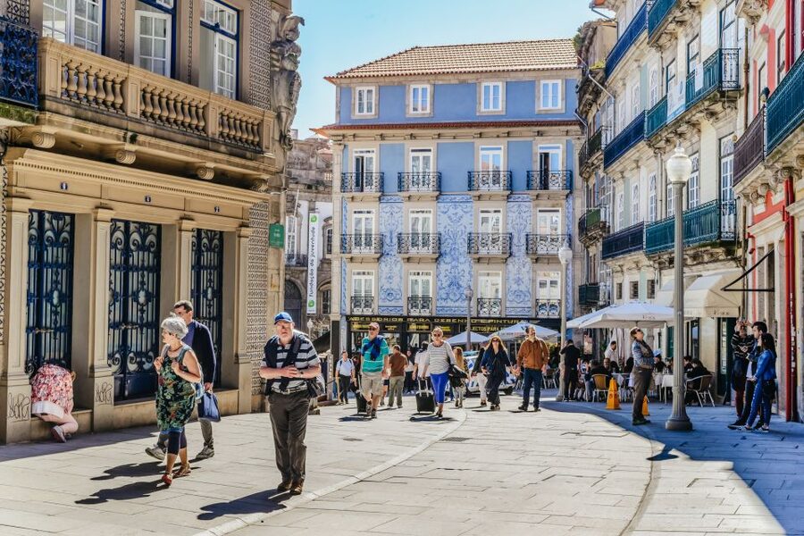 Porto Card with Transportation (1, 2, 3 or 4 Days) - Unlimited metro, buses, trains, and the boat crossing (no tram)