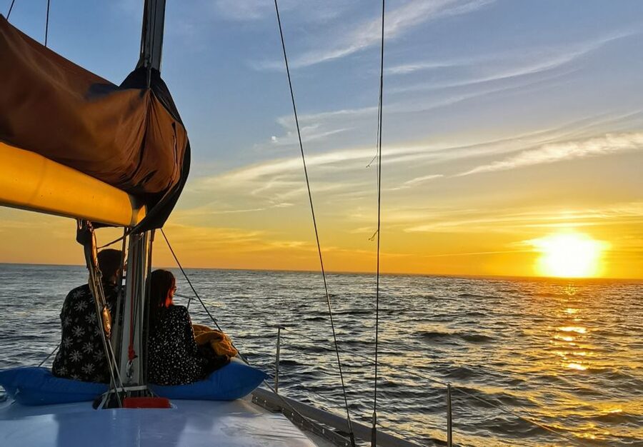 Porto: Charming Sailboat Cruise with Port Wine,Sunset Option - Sunset on the Douro, with Port Wine and a Sailboat