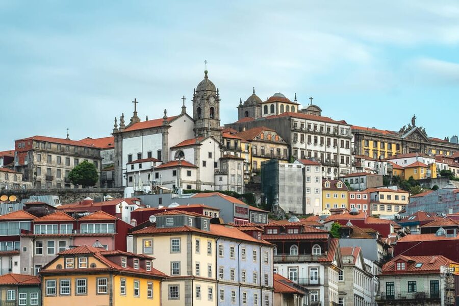 Porto: City Center Walking Tour - Palácio da Bolsa: Finishing With Architecture You Can Actually Feel