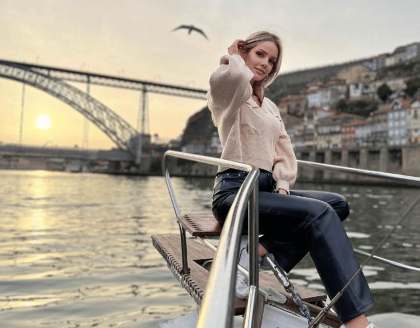 Porto: Classic Boat Cruise on the Douro River - Ponte Maria Pia and Foz do Douro: Architecture Plus Sea-Air