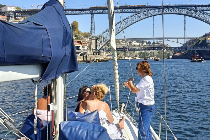 Porto: Cruzeiro privado rio douro até 8 pessoas com wine tasting - Sails, Motor, and Weather: What to Expect on the Day