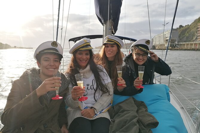Porto: Cruzeiro privado rio douro até 8 pessoas com wine tasting - Where to Meet at Douro Captain in Gaia