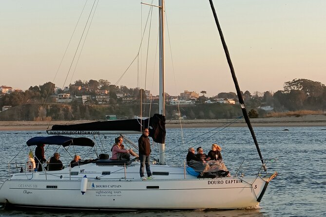 Porto: Cruzeiro privado rio douro até 8 pessoas com wine tasting - The Wine Tasting, Welcome Drink, and On-Board Extras
