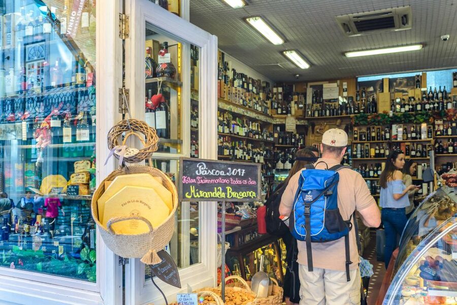 Porto: Delicious Food and Wine Walking Tour - Key things I’d circle before you go
