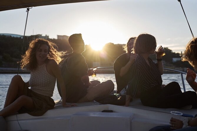Porto: Douro River Boat Cruise with Port Wine and Snacks - Crossing to Gaia: the port cellars area and the skyline view