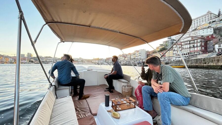 Porto: Douro River Boat Cruise with Port Wine Tasting - Itinerary flow, stop by stop, in plain terms