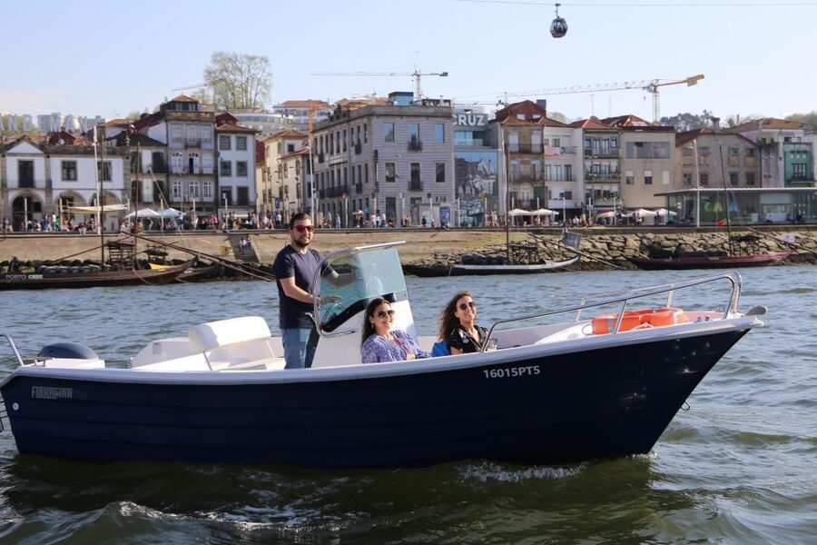 Porto: Douro River Cruise w/ Portuguese Wines & Local Host - From Marina do Freixo, you start in the real Porto
