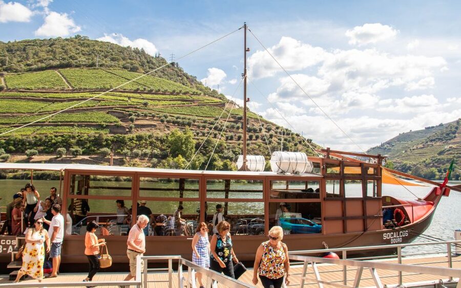 Porto: Douro Valley History & Wine Tour with Cruise & Lunch - Key things I’d circle before you go