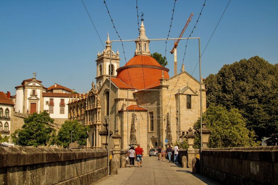 Porto: Douro Valley History & Wine Tour with Cruise & Lunch - Lunch time: traditional Douro meal, paired with local wines