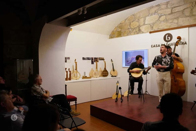 Porto: Fado & Port Wine in Traditional Portuguese Music Shop - Entering Casa da Guitarra in Porto’s Sé area
