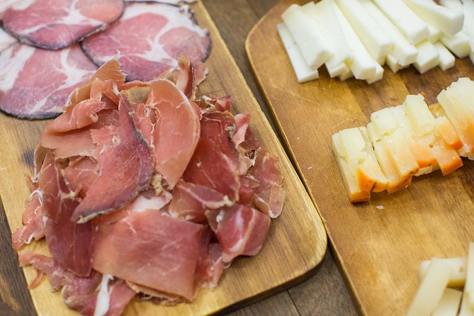 Porto Food & Wine Tasting Tour with Lunch or Dinner Option - Port Wine, Ginjinha, and How to Drink Like a Local