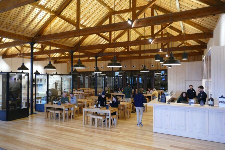 Porto: Graham's Port Lodge Tour with Premium Wine Tastings - How the 2 hours actually feel on your feet
