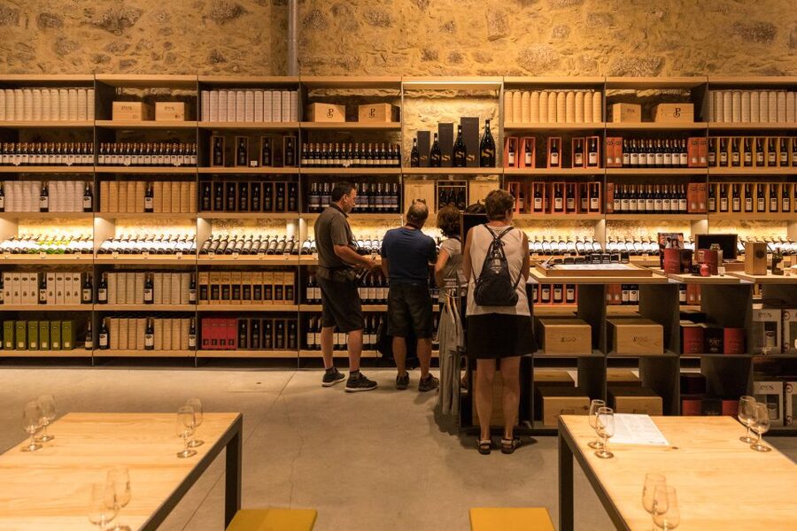 Porto: Guided Tour and Tasting of 3 Port Wines at Poças - Food Pairing Tips That Actually Help You Later