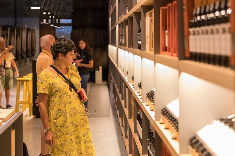 Porto: Guided Tour and Tasting of 3 Port Wines at Poças - Price and Value: Why $27 for 3 Tastings Can Be a Good Deal