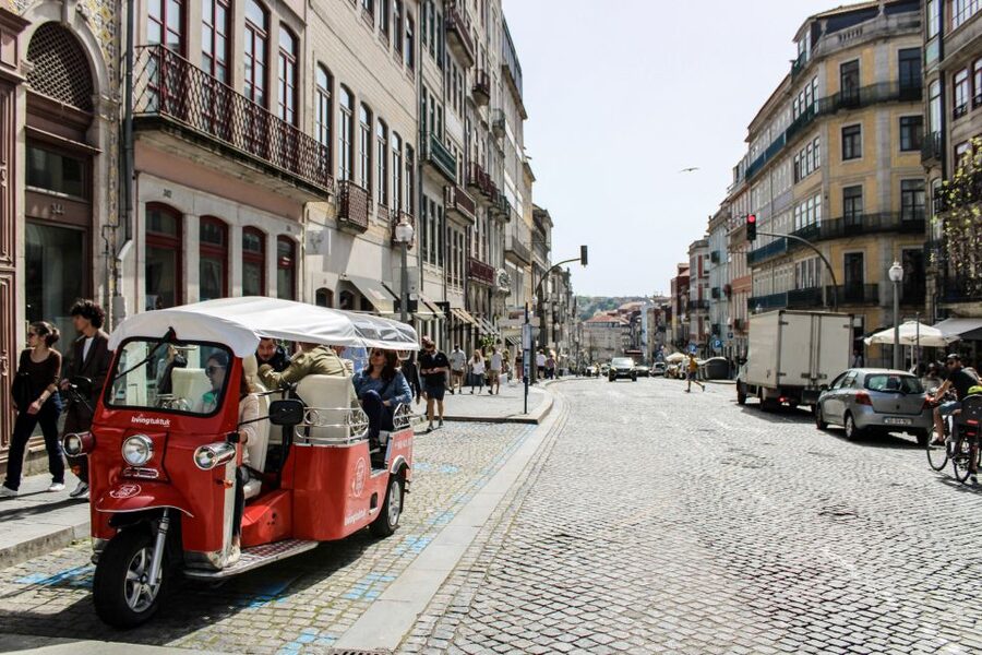 Porto: Guided Tour by Tuk-Tuk & Optional Douro River Cruise - Electric Tuk-Tuk Route: Sao Bento, Cathedral, Clerigos, and Aliados