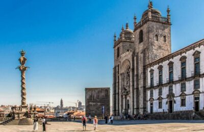 Guided Tour by Tuk-Tuk & Optional Douro River Cruise