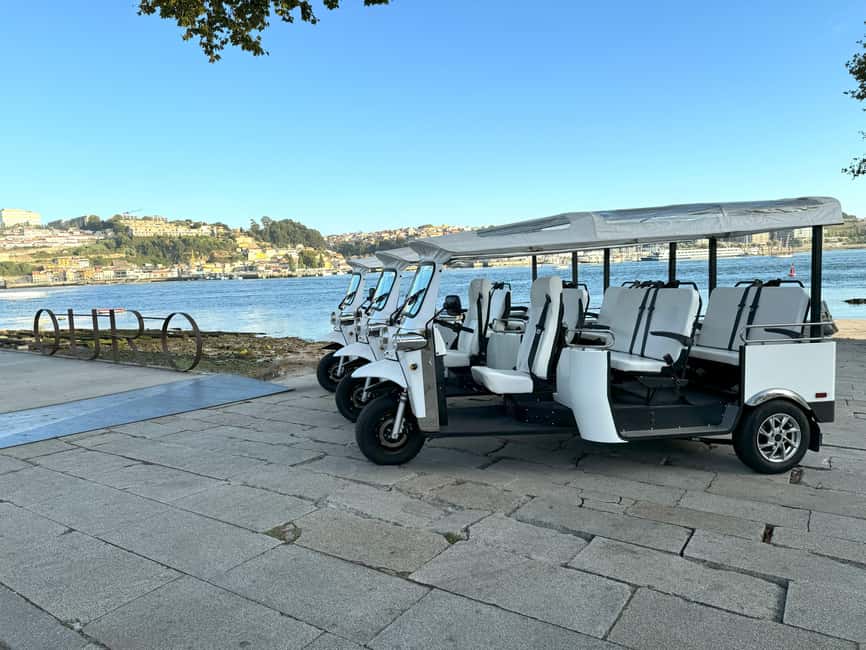 Porto: Guided Tuk Tuk Tour - Serra do Pilar wine tasting, then the Dom Luís I photo moment