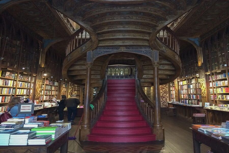 Porto: Guided Walking Tour and Lello Bookshop - Livraria Lello: The Interior Moment Everyone Talks About