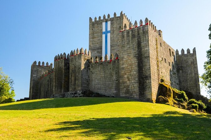 Porto: Guimaraes & Braga Small Group Tour with Lunch and Tickets - Key highlights at a glance