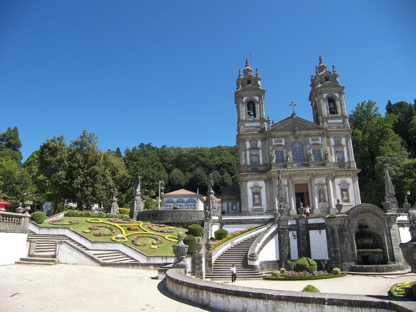 Porto: Guimarães & Braga Tour with Entry Tickets and Lunch - Braga Cathedral (Sé): a religious capital with a political backbone