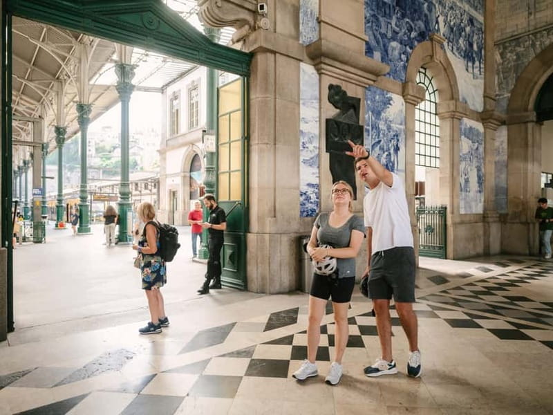 Porto: Highlights in 3 Hours E-Bike Tour - Ribeira and the bridges: seeing Porto like the city planners intended