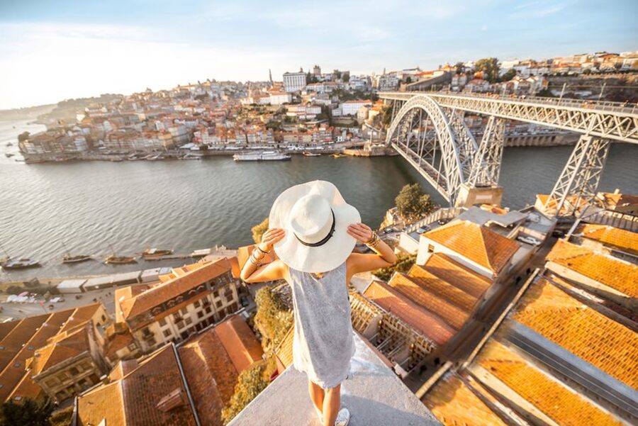 Porto: Hop-on Hop-off Bus with Optional Cruise & Wine Cellar - Key things that make this Porto pass worth a look