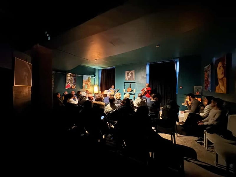 Porto: Intimate Fado Show & Port Wine in Trindade Noble Hall - FAQ