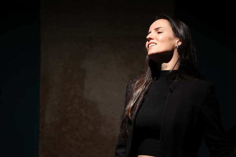 Porto: Intimate Fado Show & Port Wine in Trindade Noble Hall - Choose your Port wine: Dry White, White, Rosé, or Ruby