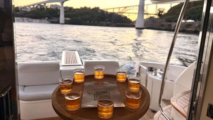 Porto: Luxury 6 Bridges Yacht Cruise with Wine & Snacks - Ponte Maria Pia and Ponte do Infante: where the views start to stack up