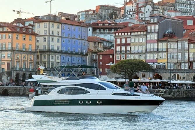 Porto: Luxury Yacht Cruise with Wine Tasting & Snacks - Getting to the Marina do Freixo and settling in