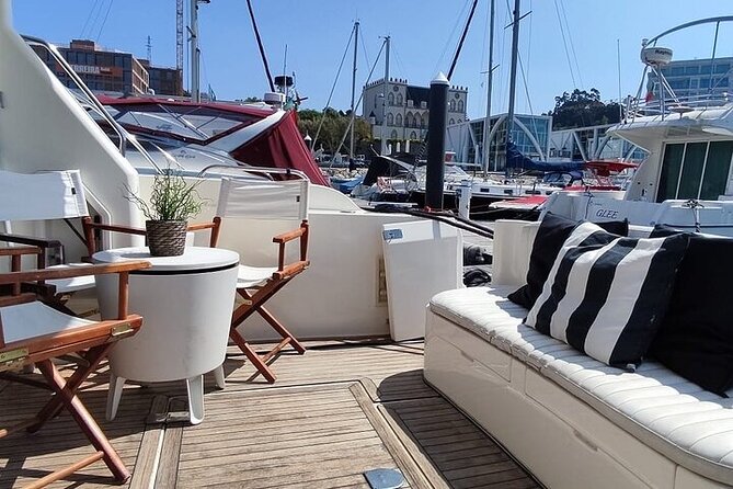 Porto: Luxury Yacht Tour on the Douro River - Sunset or Daytime - Sunset or daytime: choosing the right departure for your energy level