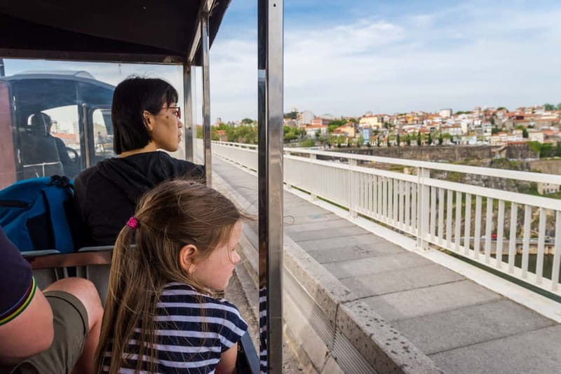 Porto: Magic Train Tour and Port Wine Cellar with Tastings - Key things to know