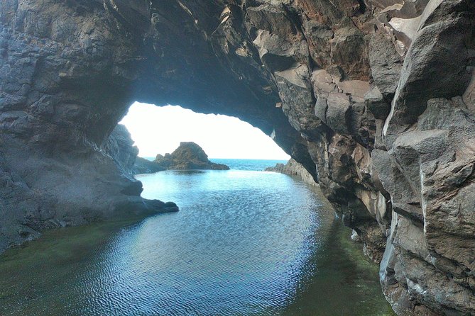 Porto Moniz, Seixal, Fanal Forest, Cliff Skywalk in Open Roof 4X4 - Miradouro do Véu da Noiva: the waterfall that looks like a veil