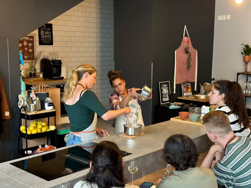 Porto: Pastel de Nata Cooking Class from Scratch - Group size, comfort, and the modern kitchen setup