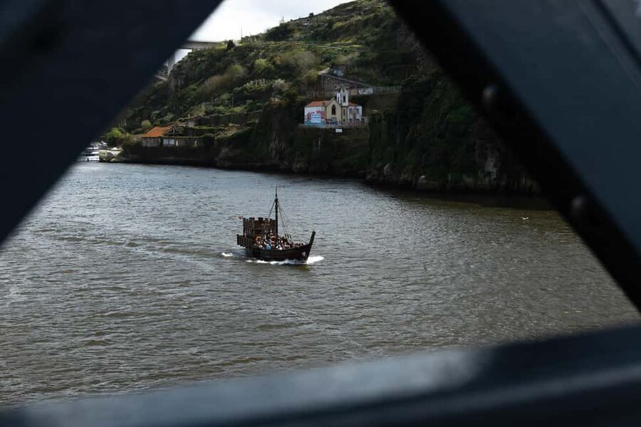 Porto: Pirate Ship Cruise on the Douro River - Price and value: is $18 a smart use of time?
