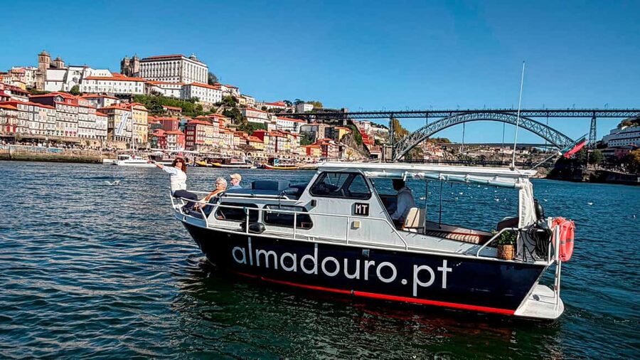 Porto: Private Douro River Cruise – 6 Bridges & Sunset - A small boat, a big feeling: what makes Cabernet special
