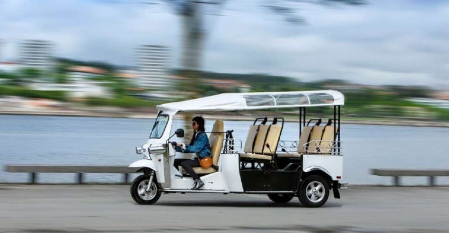 Porto: Private Sightseeing Tour by Electric Tuk Tuk - Avenida dos Aliados: Elegant Streets With a Story Behind Them