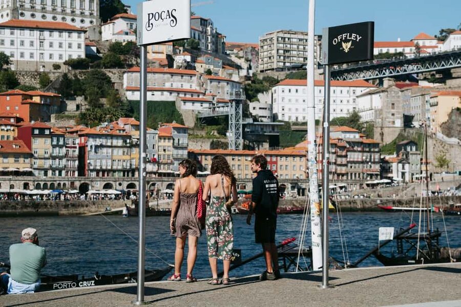 Porto: Private Tour to the Historic Center in a Classic Car - Forte de São João and Castelo do Queijo: Two Sea-Linked Landmarks