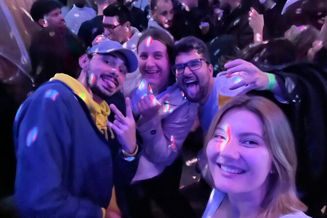 Porto Pubcrawl: 5h,7 Drinks,4 bars &Skip the line Club Entry - Group size reality check (and why some nights feel different)