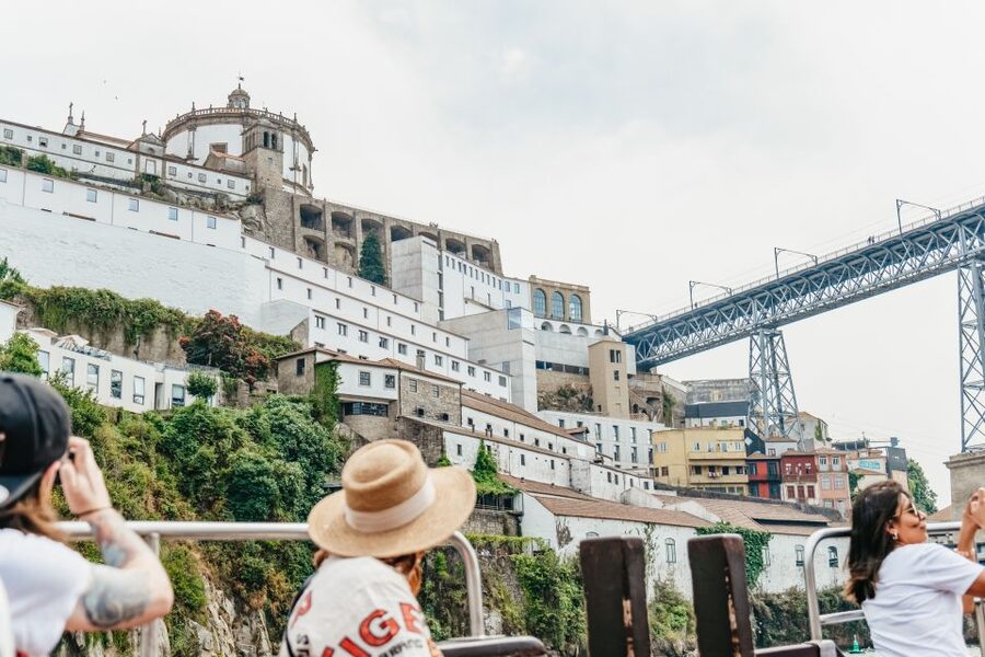 Porto: River Douro 6 Bridges Cruise - Price and value: why about $17 is a smart use of one day