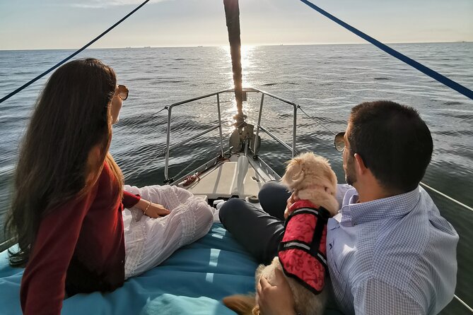 Porto: Sunset or Daytime, Charming Sailboat Cruise on the Douro River - Comfort, wind, and what to do if weather changes the plan