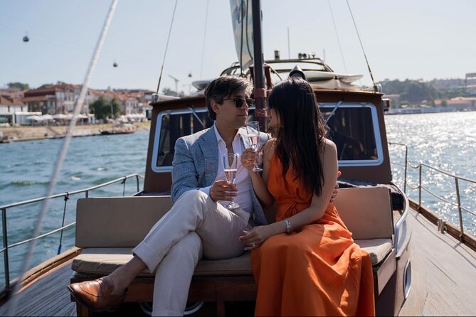 Porto: Tour on the Douro River in a Classic Boat - Key highlights at a glance