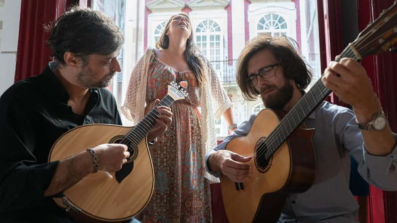 Porto: What is Fado? Commented Live Concert with Port Wine - Coimbra Fado lived out: when student tradition becomes personal