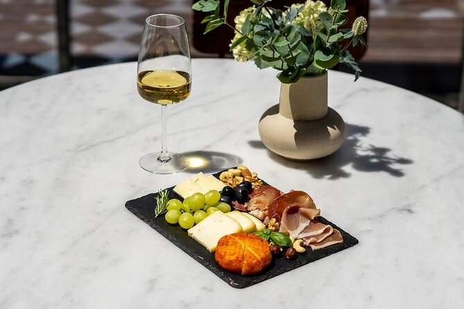 Porto Wine Tasting Experience with Portuguese Tapas Plate - Timing, pace, and what to expect on the day