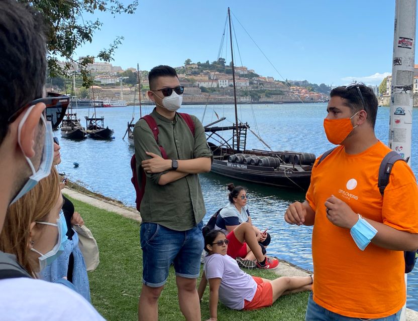 Porto: Wine Tasting with Tapas Walking Tour - Guides make the difference, and names come up often